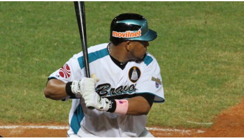 Bravos 3 - Cardenales 2