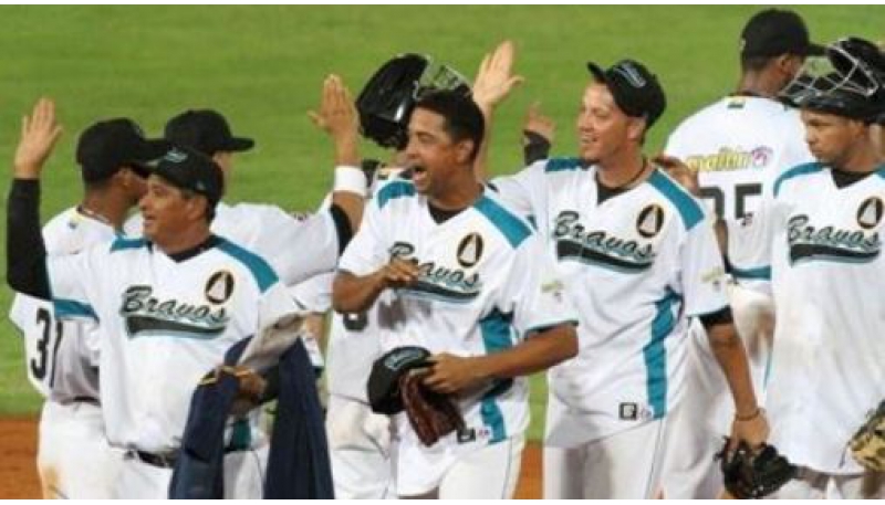Bravos 6 - Aguilas 5