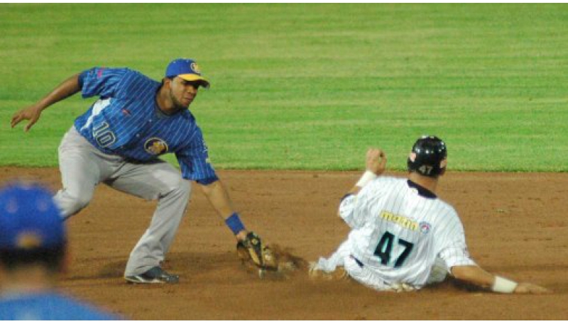 Bravos cae 7 a 5 ante Navegantes