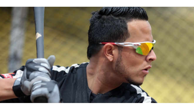 Carlos Rivero a Bravos de Margarita por Fernando Nieve