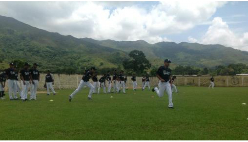 Bravos cayó ante Caracas 5-4 en la Paralela