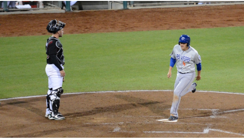 Flores lleva ocho juegos dando hit