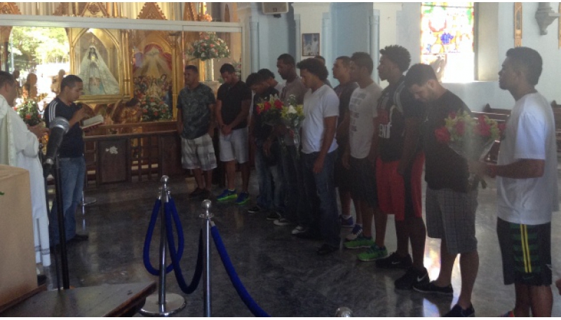 Bravos visitaron a la Virgen del Valle