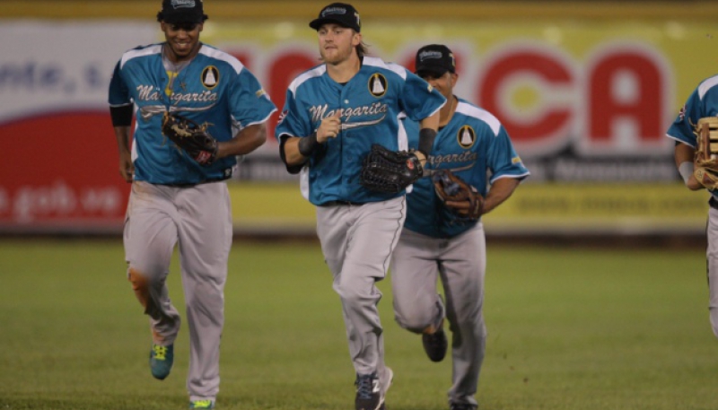 Bravos blanqueó 7-0 al Magallanes