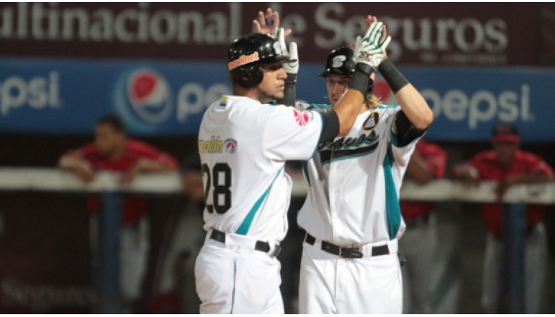 Los Bravos blanquearon a los Tigres