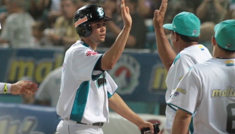 Los Bravos indetenibles en la Paralela