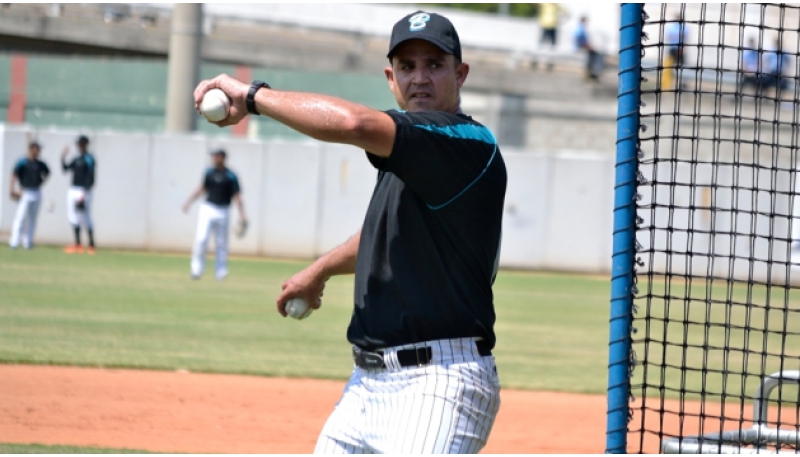 Reinaldo Ruiz y su equipo son líderes