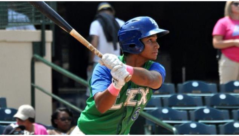 Carlos Frey García pegó doble y triple