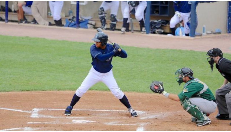 Carlos García de 3-2, con doble y triple