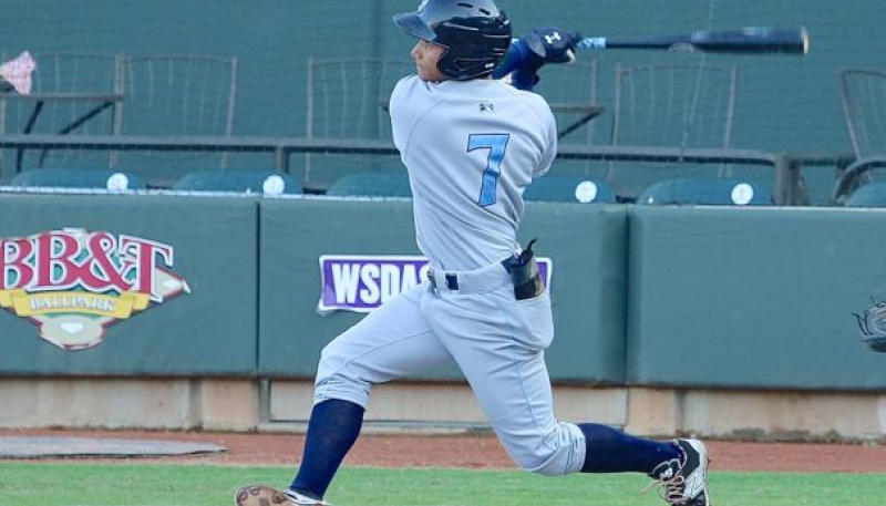 Carlos Frey García de 4-4 con doble