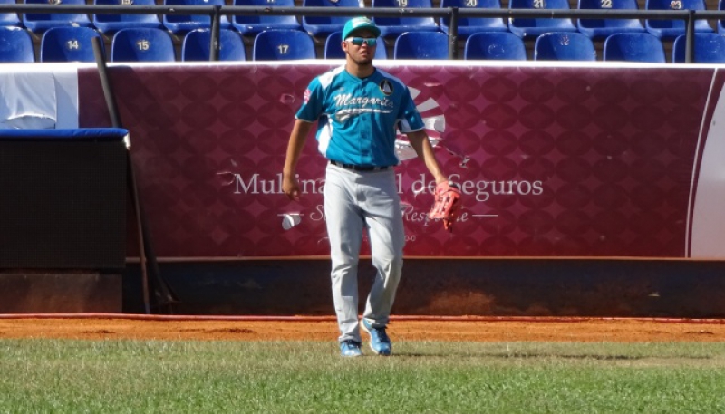 Breyvic Valera ya entrena con los Bravos