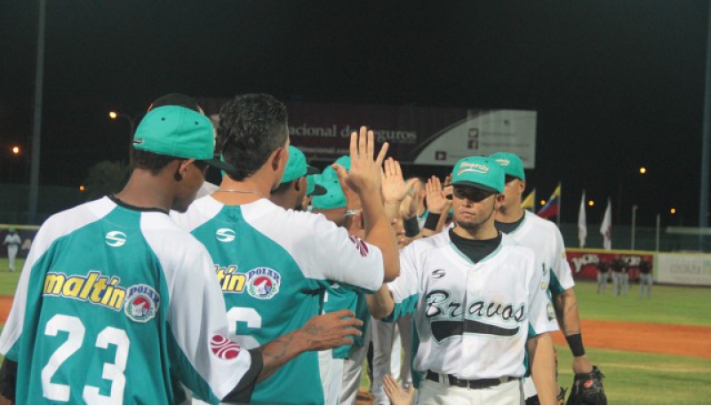 Los Bravos barrieron a los Cardenales