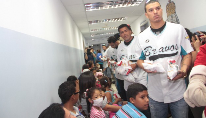 Visitaron el Hospital Luis Ortega