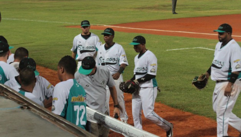 Los Bravos dominados en Guatamare