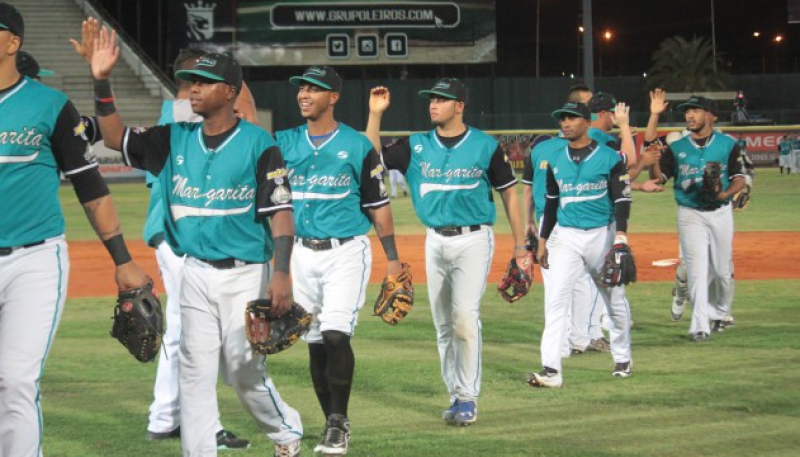 Los Bravos blanquearon a los Tigres