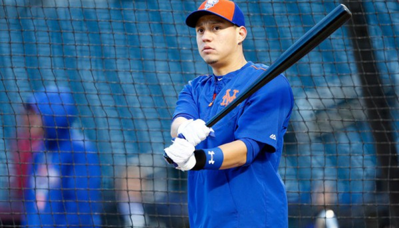 Flores, Peralta y Díaz lideran el grupo