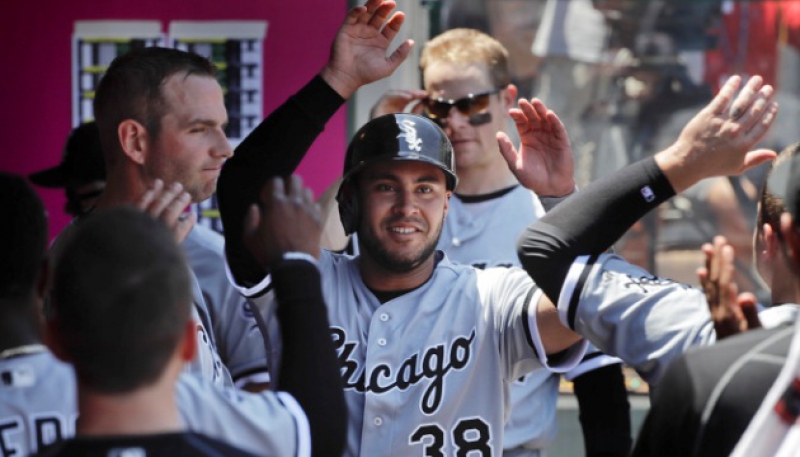 Omar Narváez debutó en las Grandes Ligas