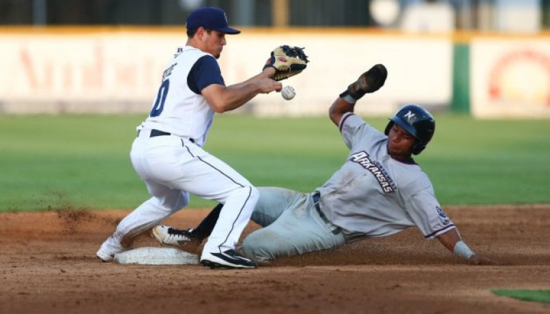Carlos Frey García pegó tres imparables