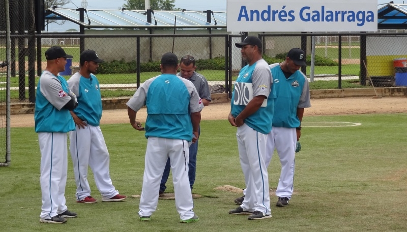 Los Bravos fueron  interrumpidos por la lluvia