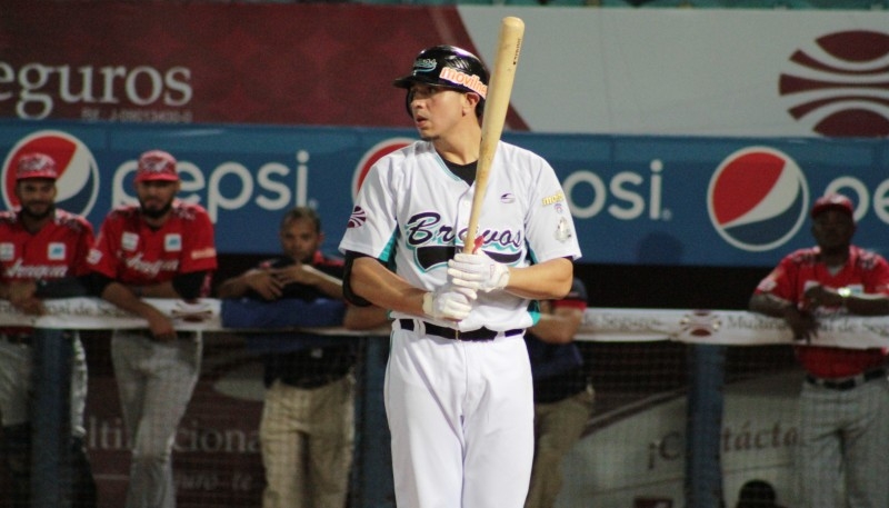 Rudy Flores disfruta su estadía con los Bravos