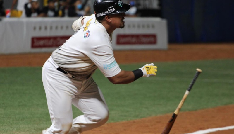 CON LAS BOTAS PUESTAS