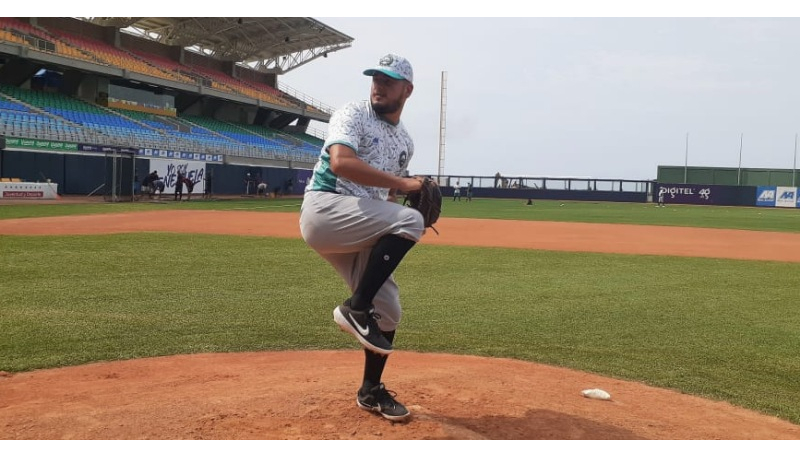 MEJÍA LLEGÓ LISTO PARA FORTALECER PITCHEO BRAVO