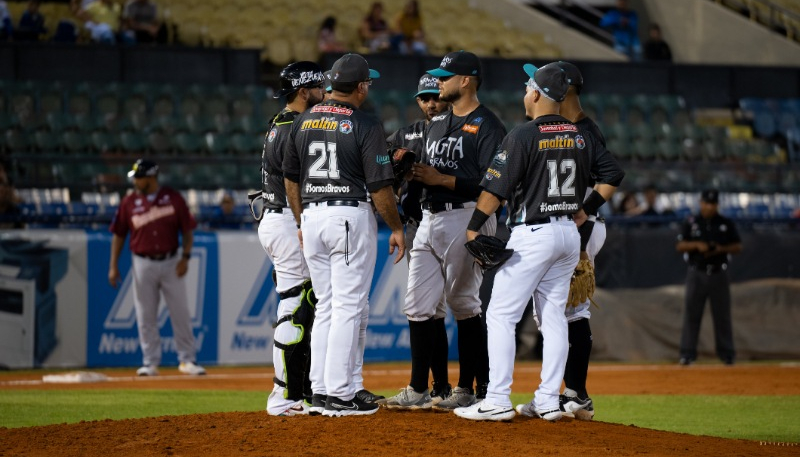 BRAVOS CEDIÓ EL PRIMERO EN VALENCIA