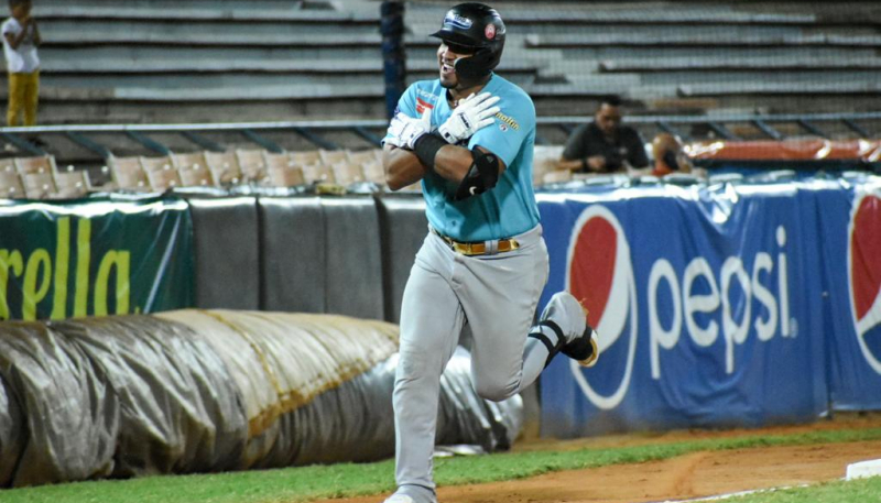 BRAVOS SACÓ 20 EN EL PRIMERO ANTE ÁGUILAS