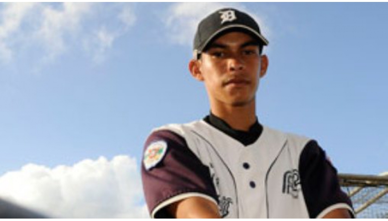 Primer cochense salta al beisbol rentado