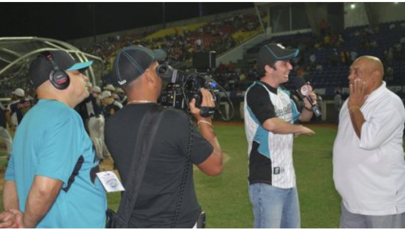 Los Padres juegan Pelota Brava